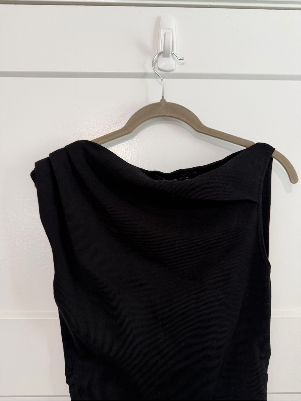Lioness Black One-Shoulder Mini Dress - Picture 3 of 9
